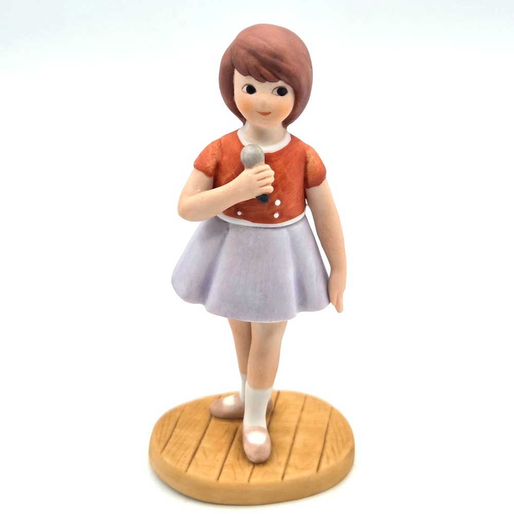 Betsy McCall Porcelain The Heirloom Tradition Gives Sing Along Party 1964